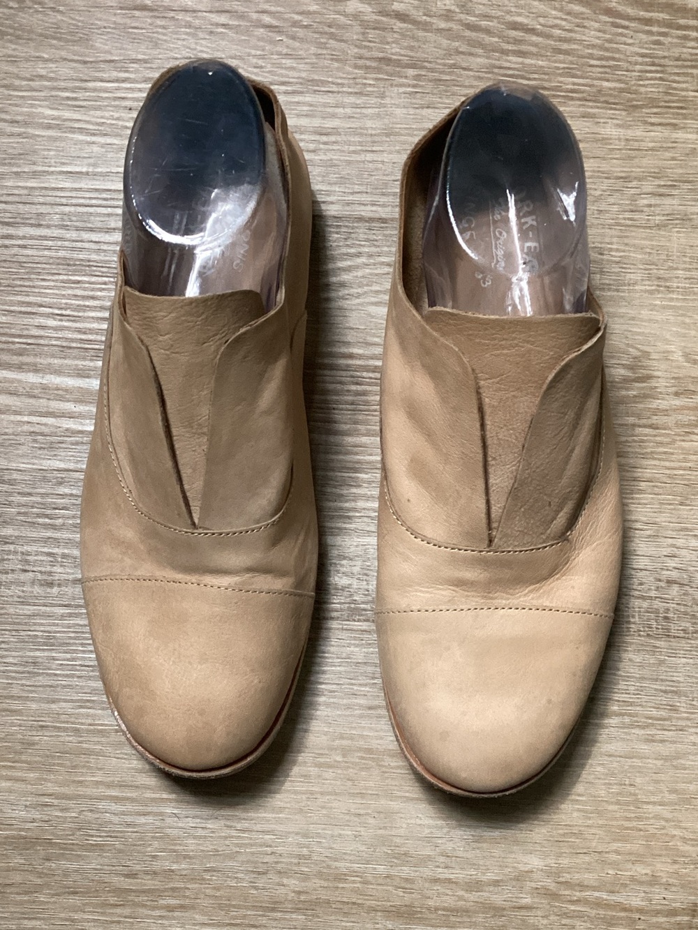 Kork-Ease Women's Tan Leather Slip-On Loafers Size 9.5 # k70902 CCO19